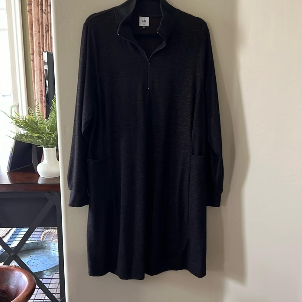 Beautiful cabi Cuddle Dress!